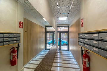 FANTASTISK LÄGENHET MED 3 SOVRUM BARA 90 METER FRÅN PLAYA DEL CURA I TORREVIEJA MED POOL  - Lotus Properties