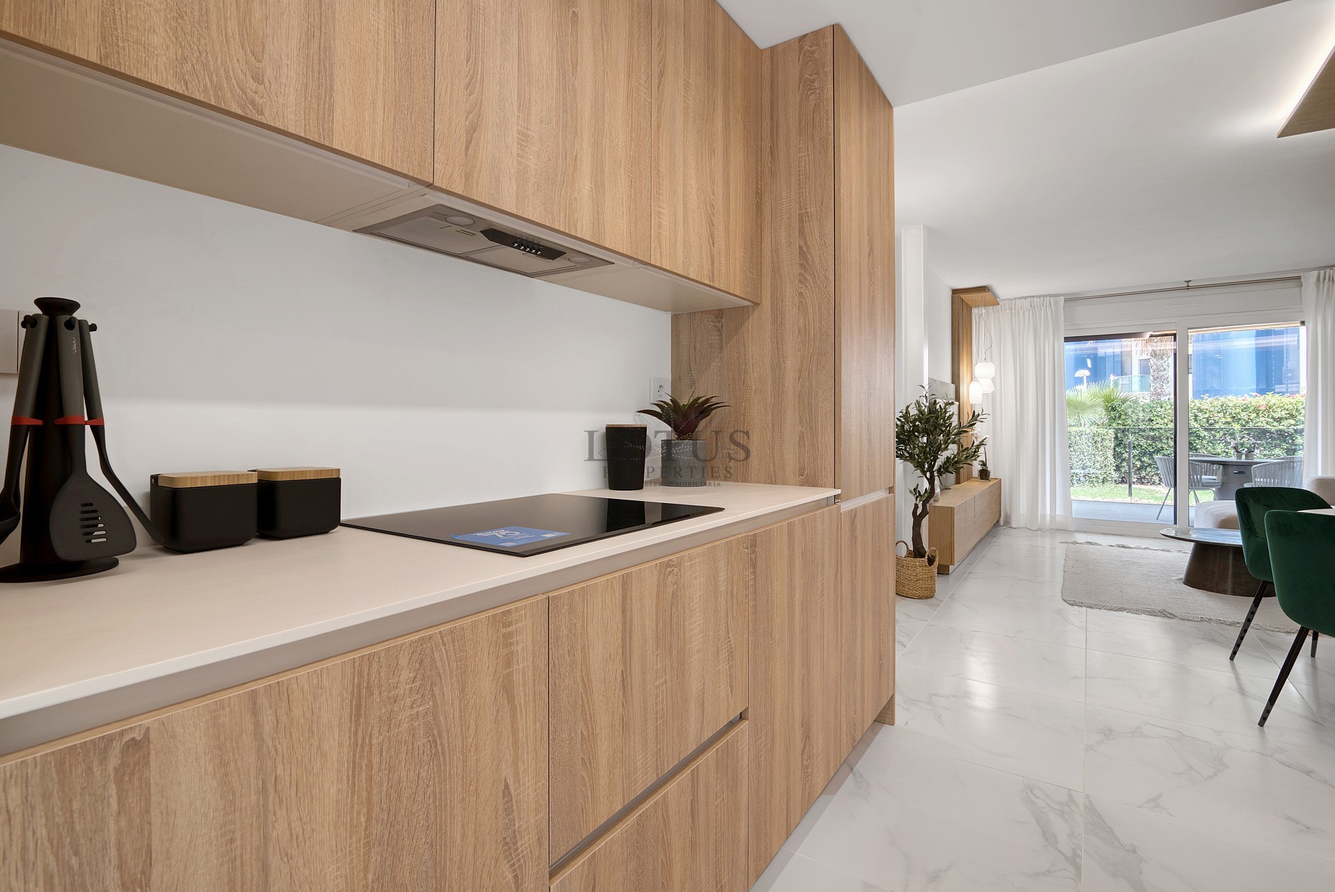 Lotus Properties presenterar Valonia en lyxresort med Padel i Punta Prima - Lotus Properties