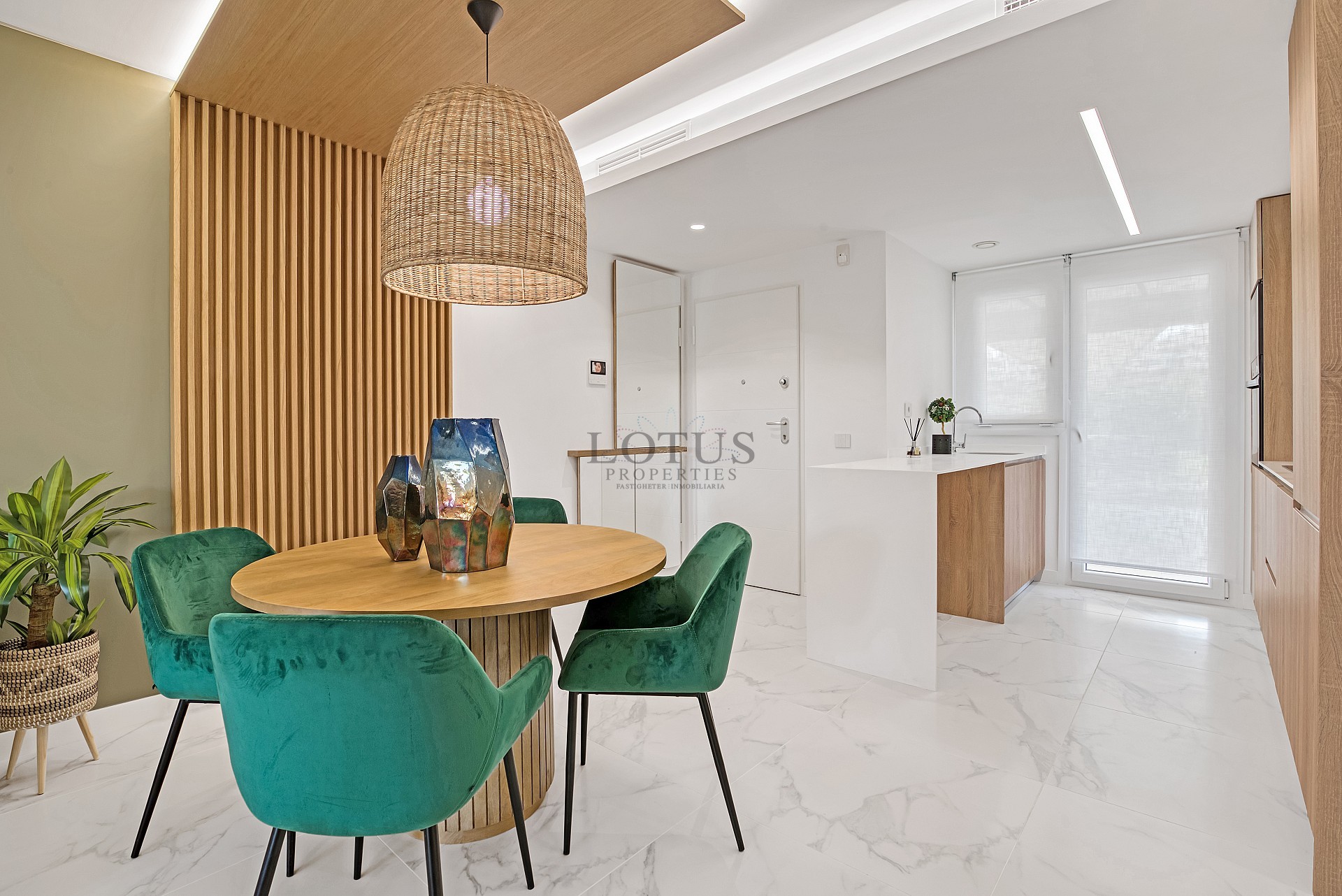 Lotus Properties presenterar Valonia en lyxresort med Padel i Punta Prima - Lotus Properties