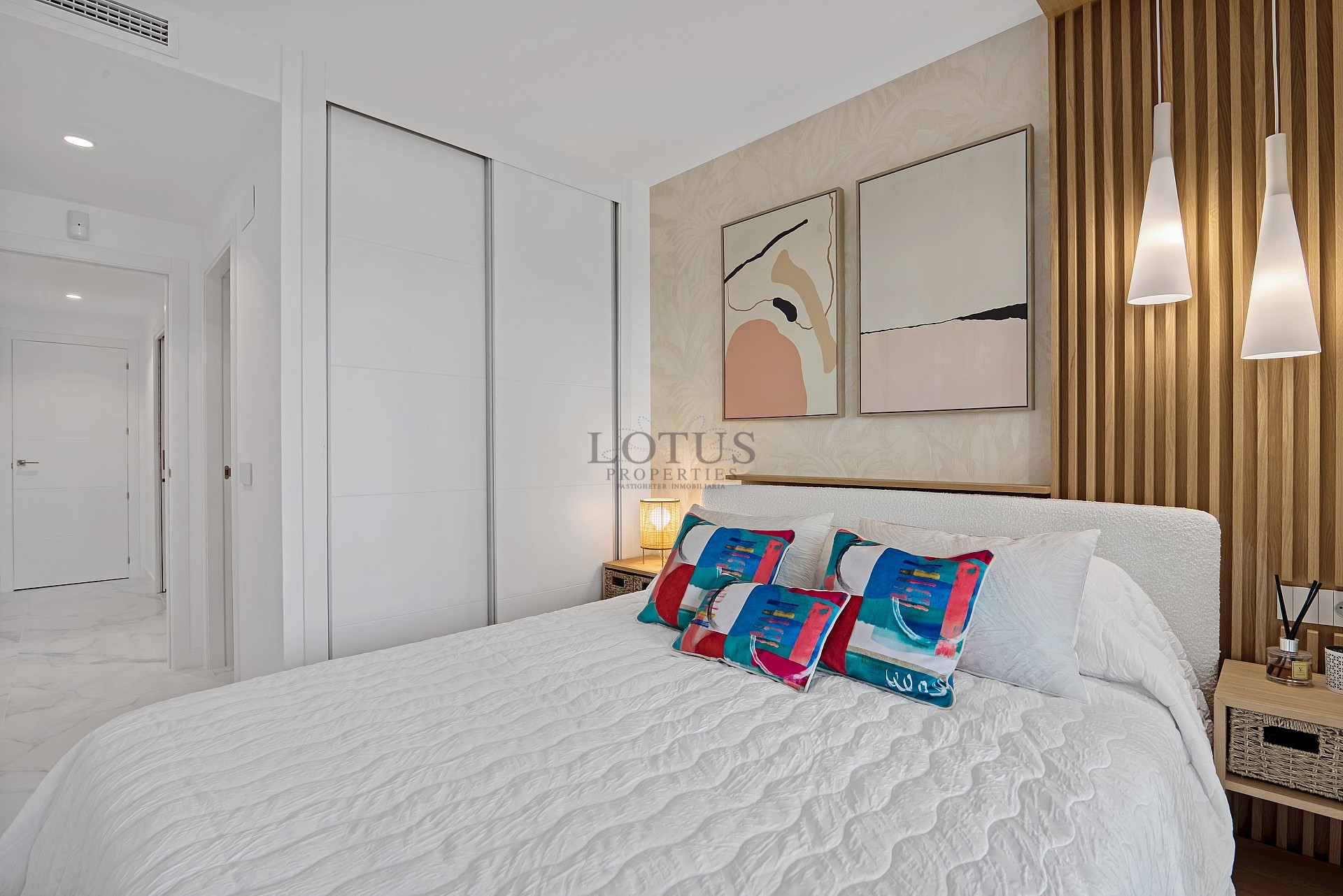 Lotus Properties presenterar Valonia en lyxresort med Padel i Punta Prima - Lotus Properties