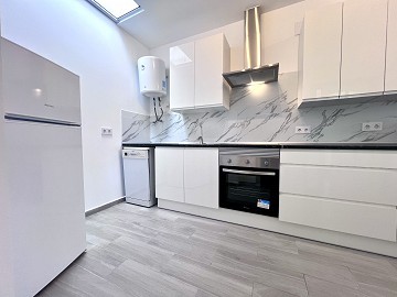 Casa adosada de una planta recién reformada en Torreta - Lotus Properties