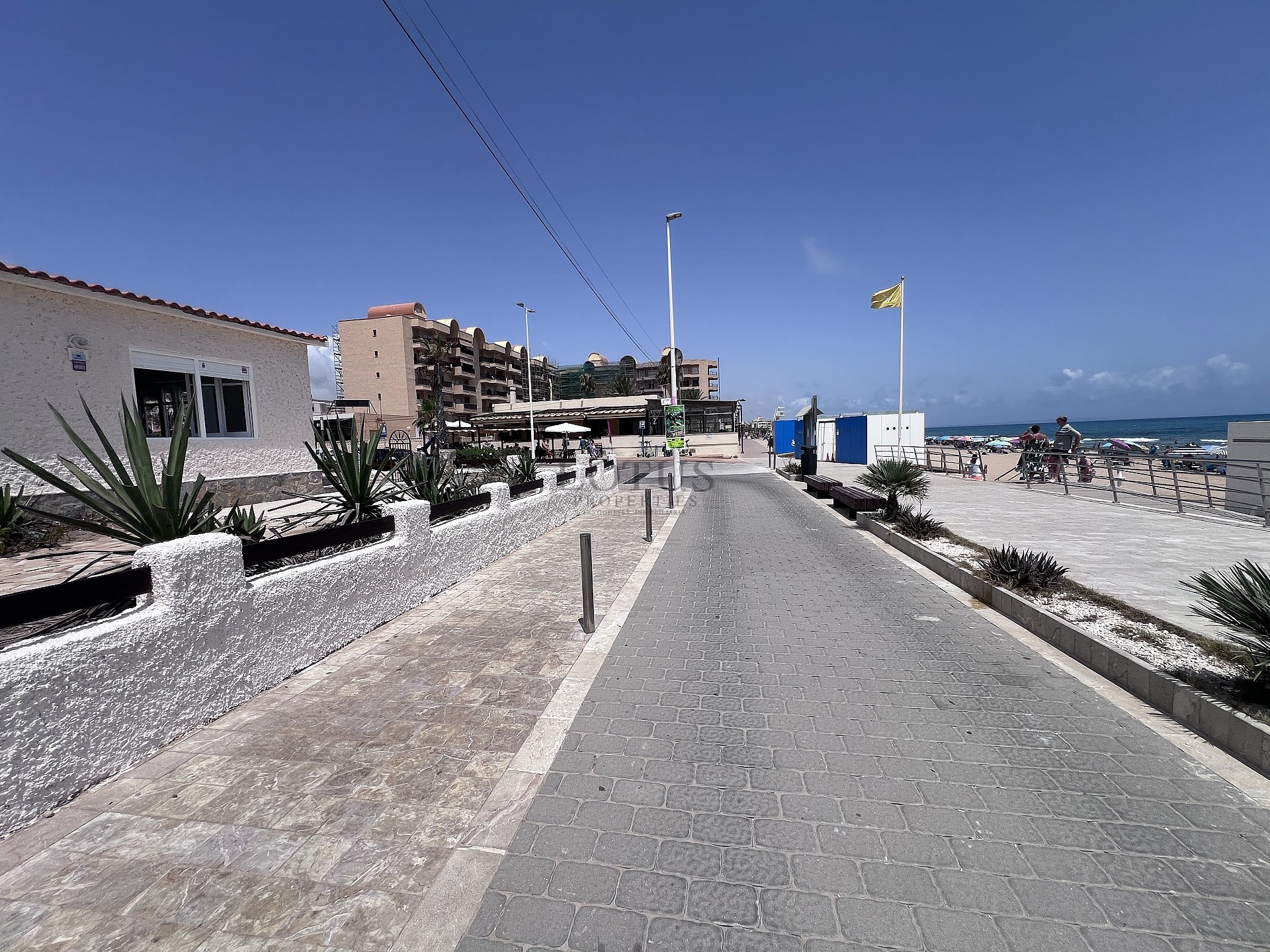 Renoverad hus, första linjen La Mata strand - Lotus Properties