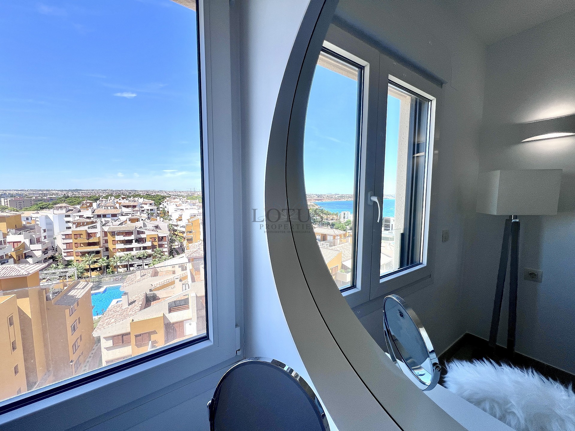 SPEKTAKULÄR TAKVÅNING I PUNTA PRIMA - Lotus Properties