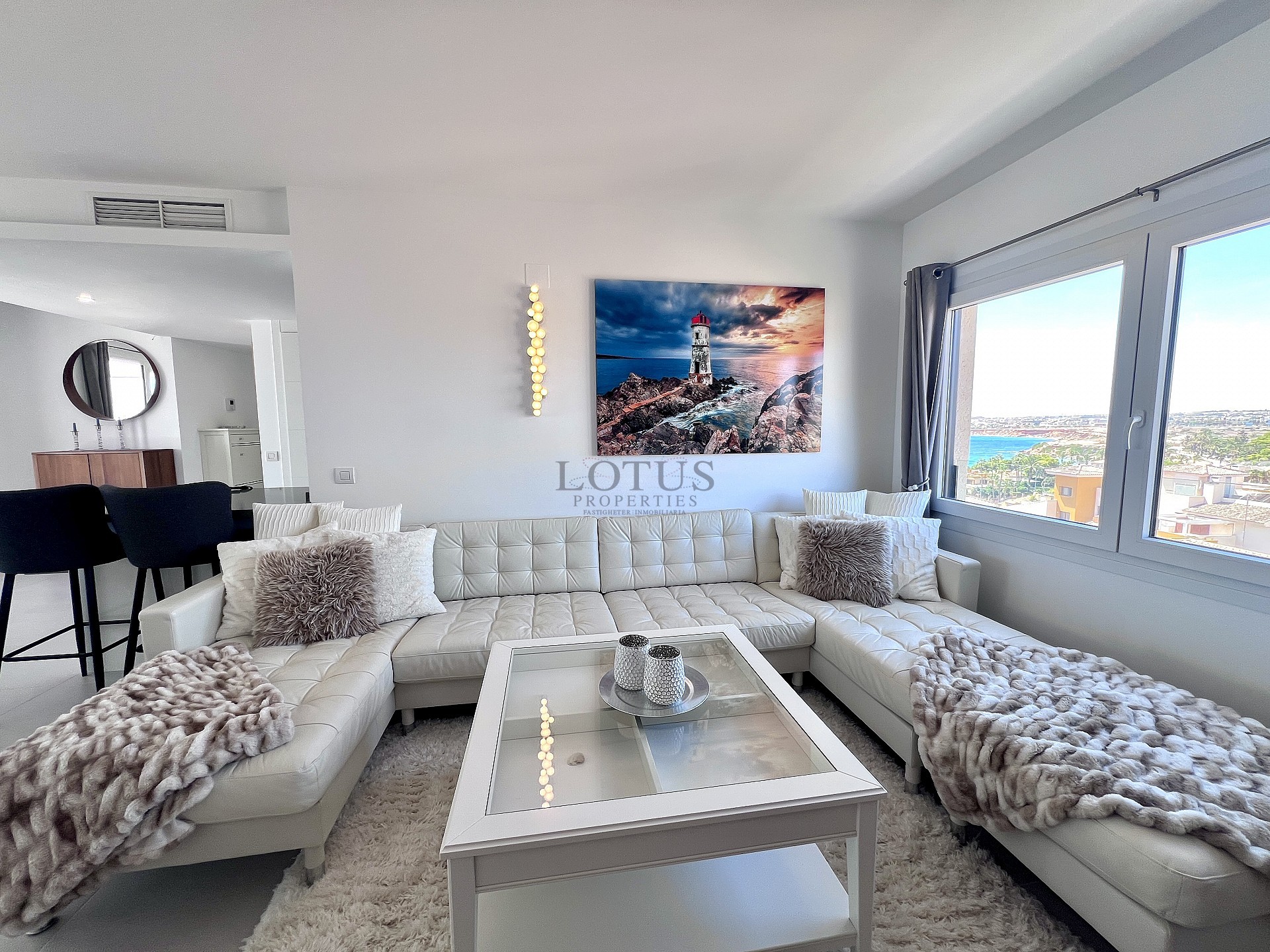 SPEKTAKULÄR TAKVÅNING I PUNTA PRIMA - Lotus Properties