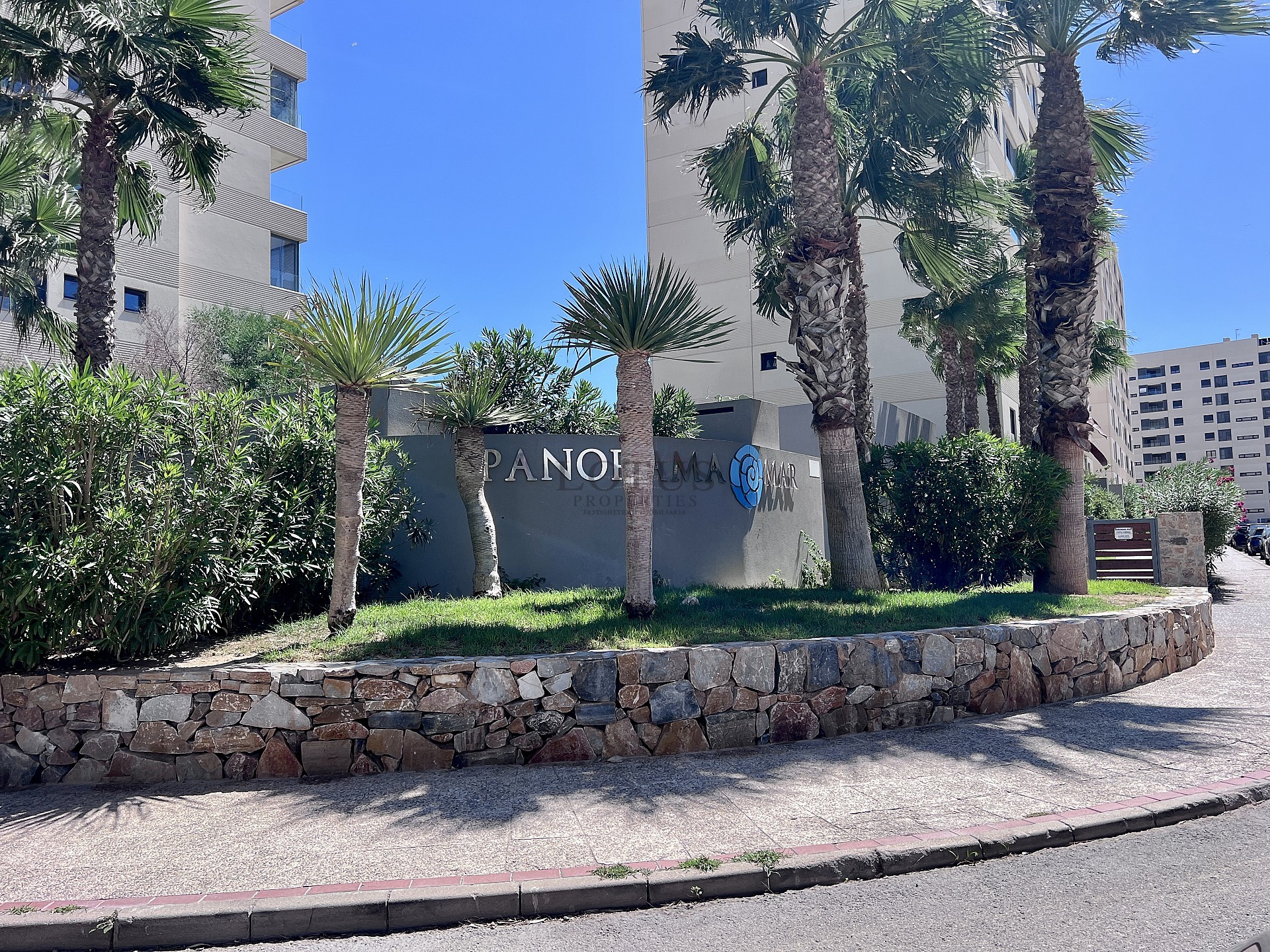 SPEKTAKULÄR TAKVÅNING I PUNTA PRIMA - Lotus Properties