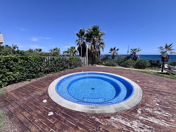 SPEKTAKULÄR TAKVÅNING I PUNTA PRIMA - Lotus Properties