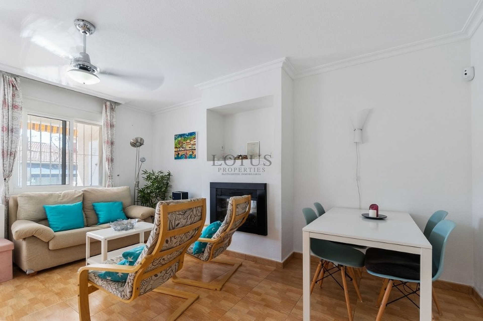 Superfint Radhus med 3 sovrum och flera terrasser - Lotus Properties