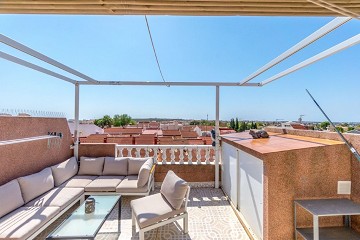 Superfint Radhus med 3 sovrum och flera terrasser - Lotus Properties