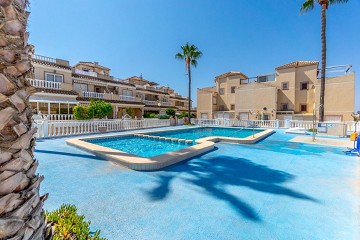 Superfint Radhus med 3 sovrum och flera terrasser - Lotus Properties