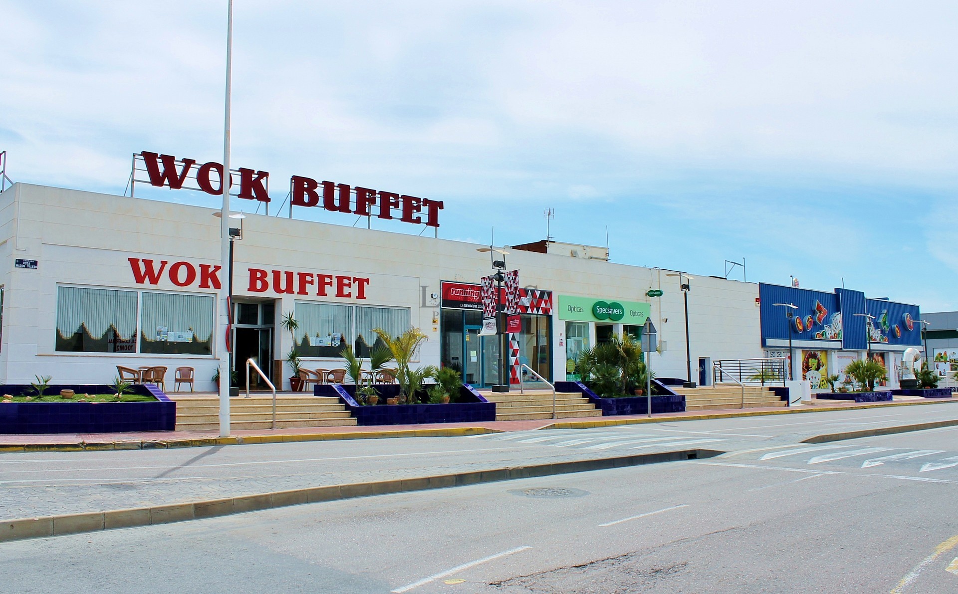 Nyrenoverad enplans radhus i Torreta - Lotus Properties