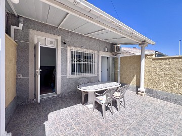 Nyrenoverad enplans radhus i Torreta - Lotus Properties