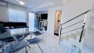 Totalrenoverat radhus endast 100 meter från stranden – La Mata, Torrevieja - Lotus Properties