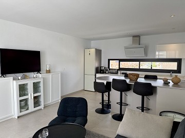 EXKLUSIV TAKVÅNING MED 3 SOVRUM MED STOR TERRASS OCH HAVSUTSIKT - Lotus Properties