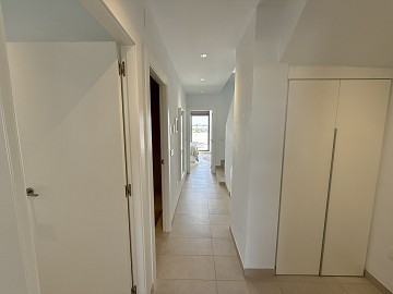 EXKLUSIV TAKVÅNING MED 3 SOVRUM MED STOR TERRASS OCH HAVSUTSIKT - Lotus Properties