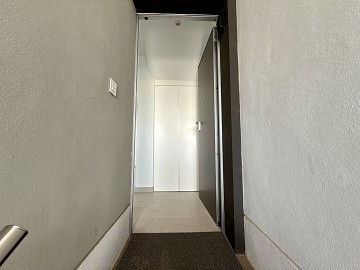 EXKLUSIV TAKVÅNING MED 3 SOVRUM MED STOR TERRASS OCH HAVSUTSIKT - Lotus Properties