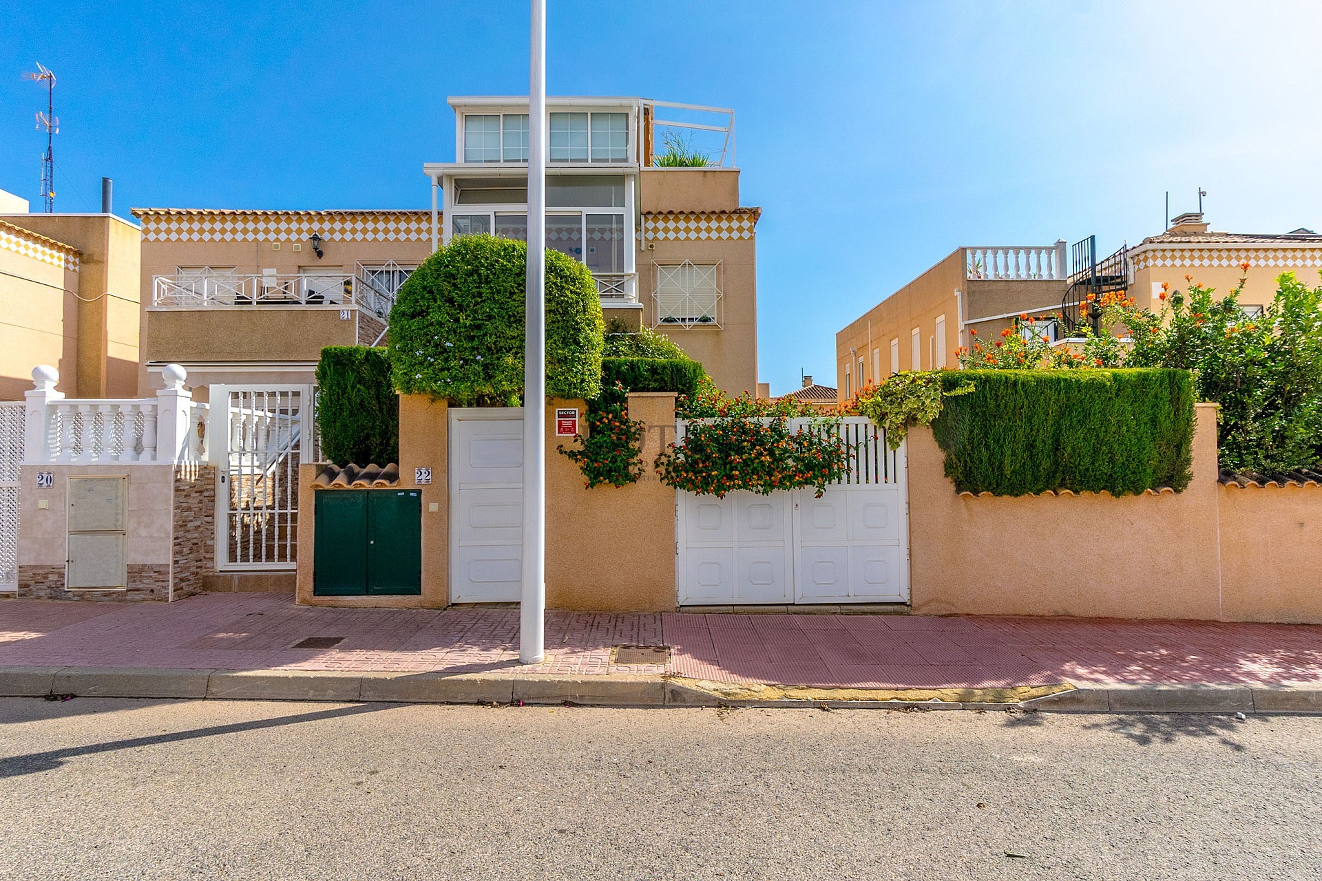 Super mysig markplan i populära Rocio II i hjärtat av Aguas Nuevas  - Lotus Properties