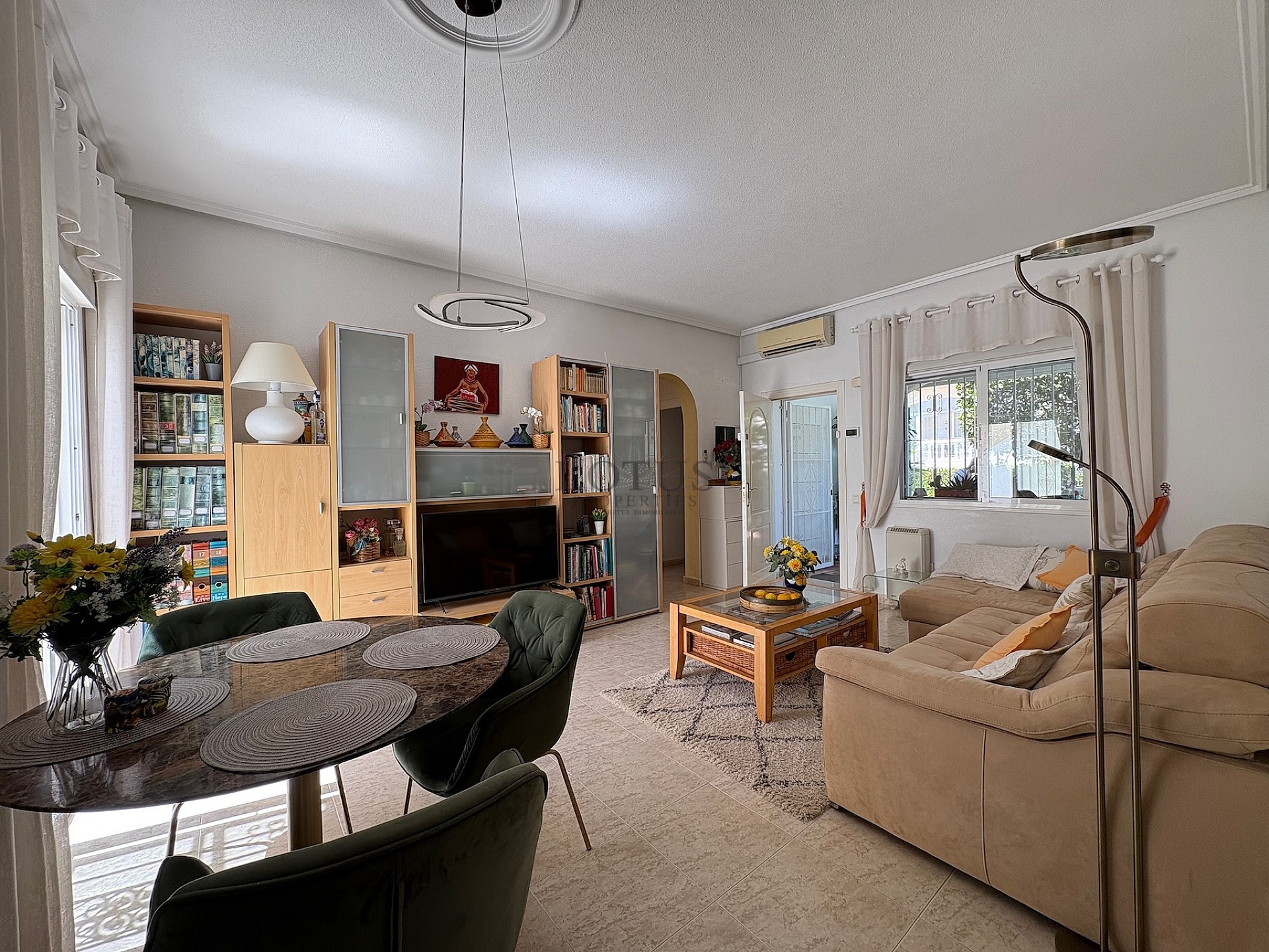 Enplans enfamiljshus – Plaza la Fiesta,  - Lotus Properties