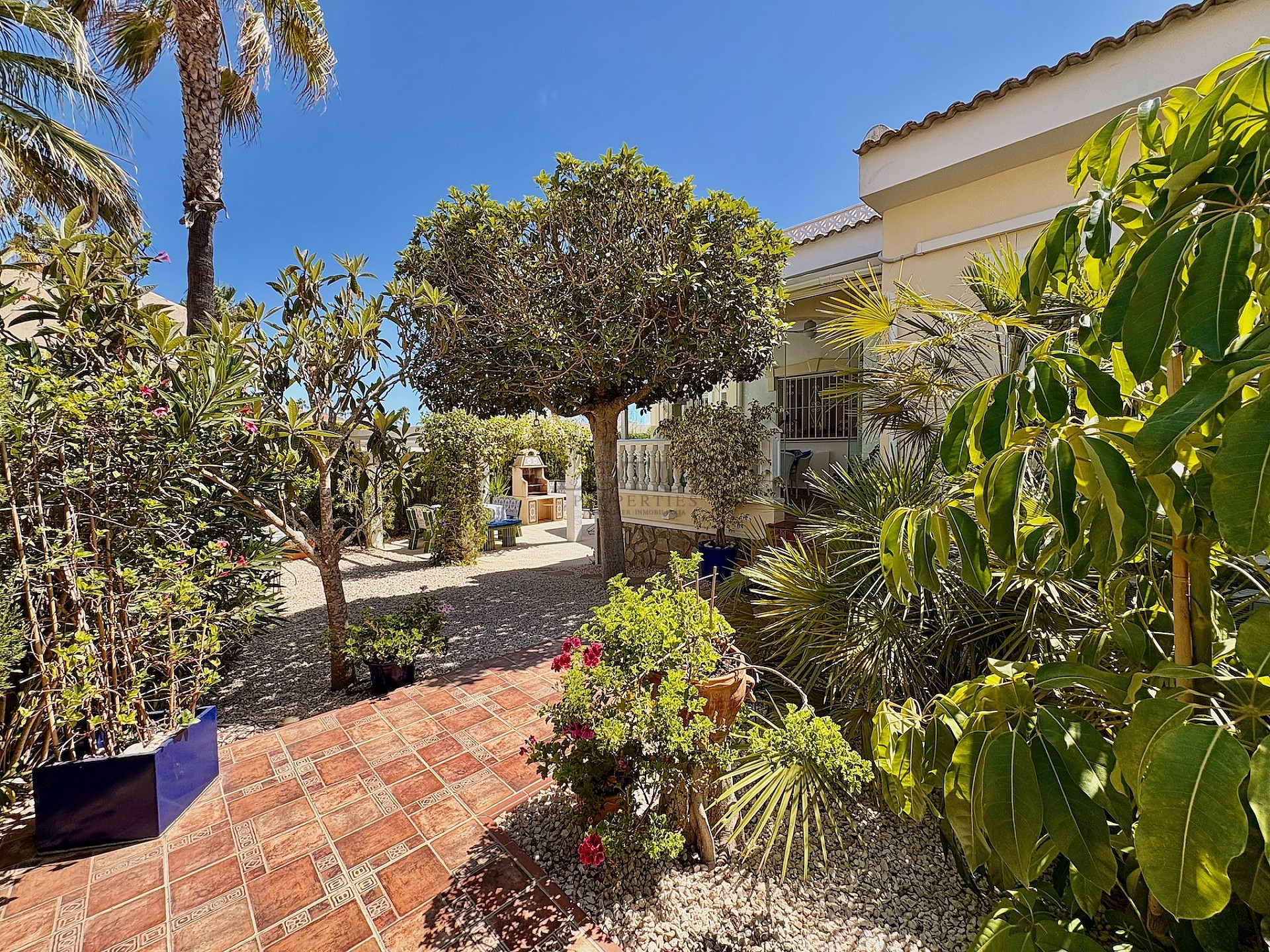 Enplans enfamiljshus – Plaza la Fiesta,  - Lotus Properties