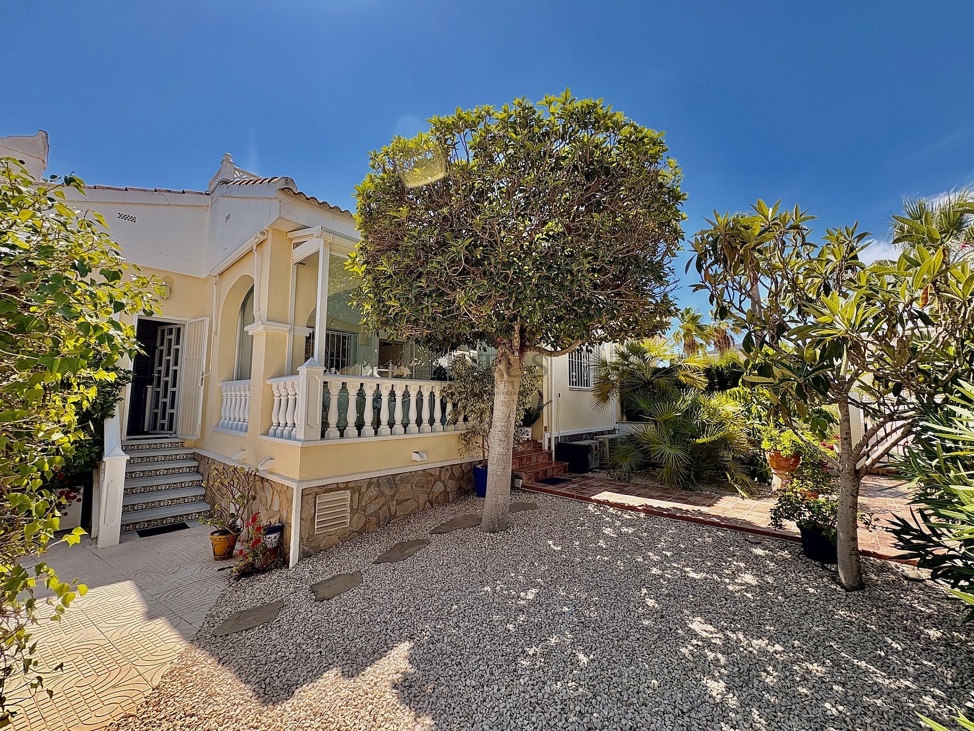 Enplans enfamiljshus – Plaza la Fiesta,  - Lotus Properties