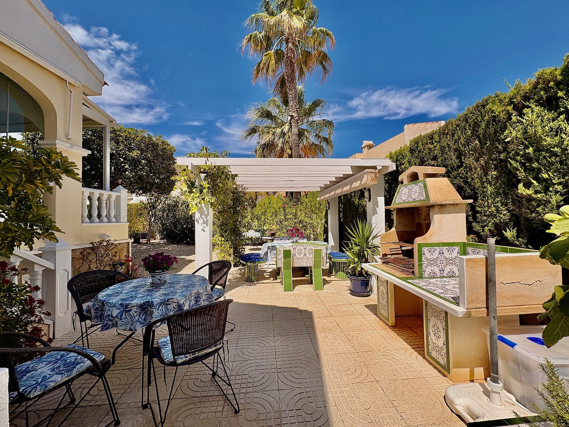 Enplans enfamiljshus – Plaza la Fiesta,  - Lotus Properties