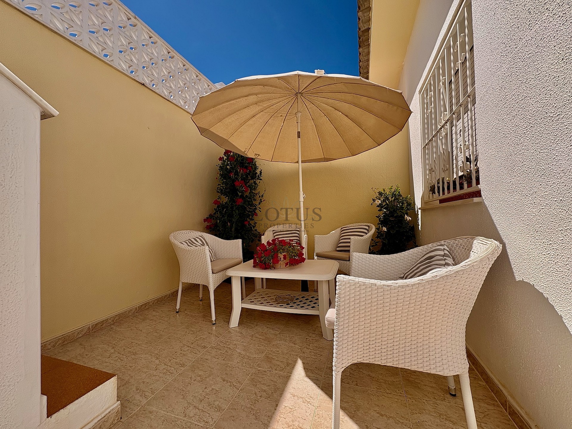 Enplans enfamiljshus – Plaza la Fiesta,  - Lotus Properties