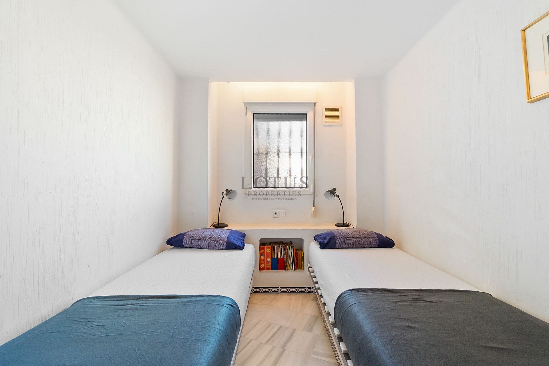 Stor takvåning med 3 sovrum och 2 badrum, havsutsikt, garage och förråd i Aldea del Mar - Lotus Properties