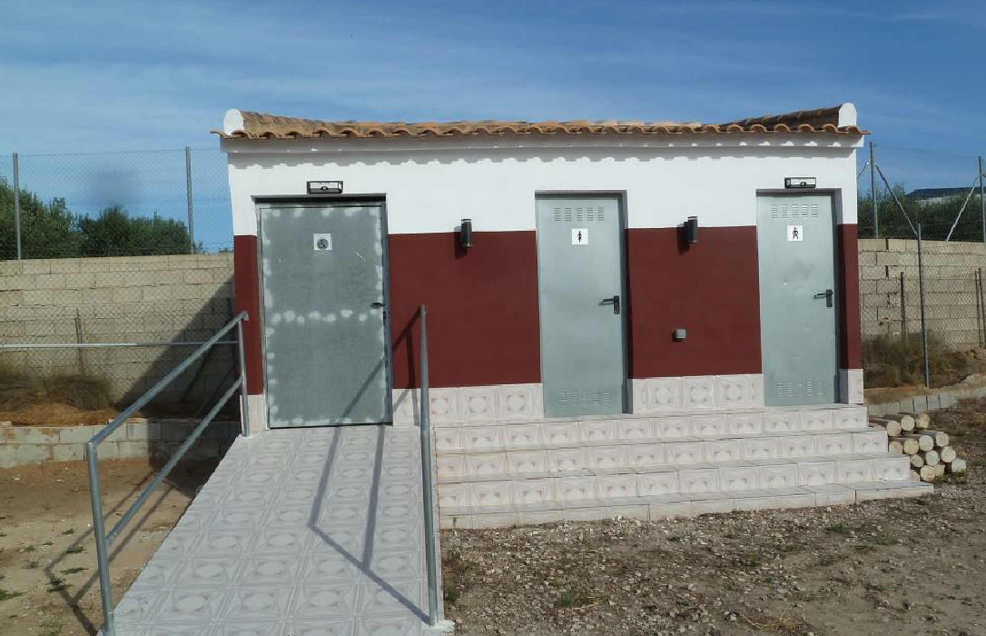 Plot of 10.006,00 m² with horse stables in San Miguel de Salinas - Lotus Properties