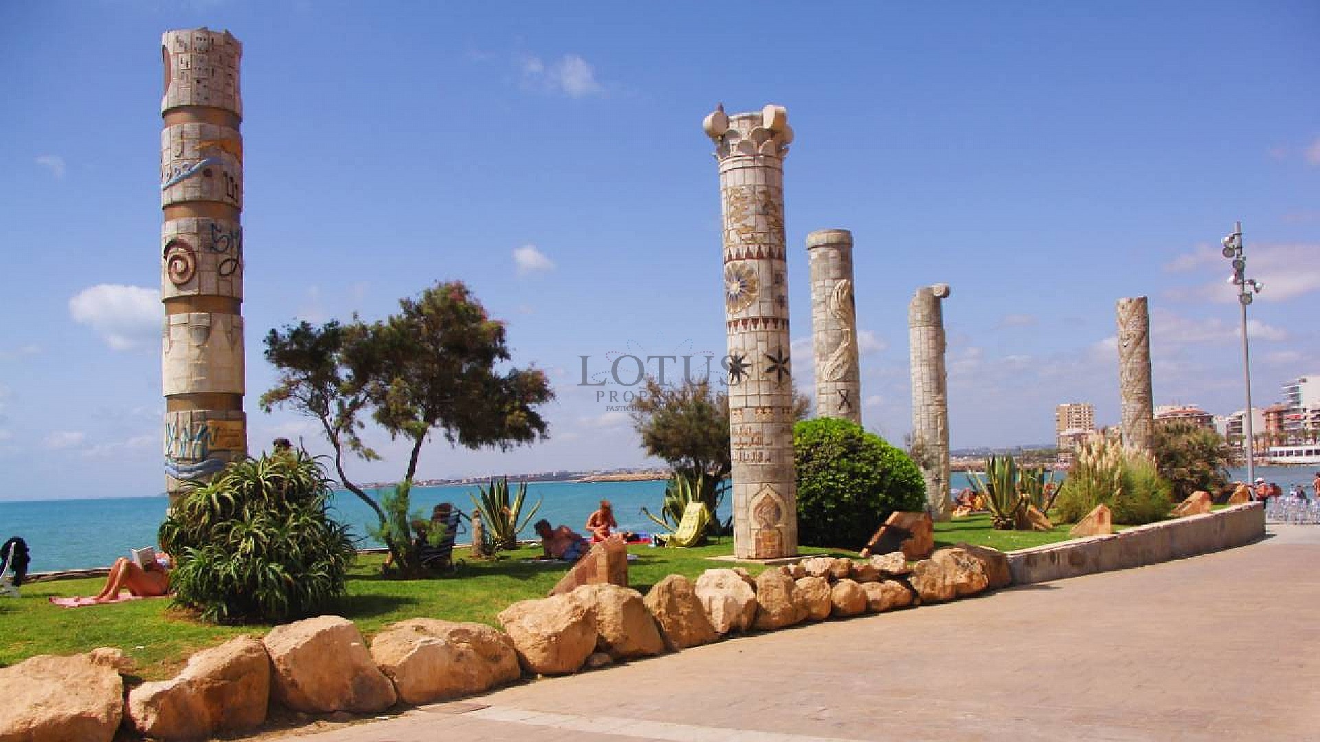 3-RUMSLÄGENHET 450 METER FRÅN PLAYA DEL CURA. - Lotus Properties