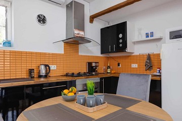 Charmigt hörnradhus med fantastisk takterrass och havsutsikt i Villamartin - Lotus Properties