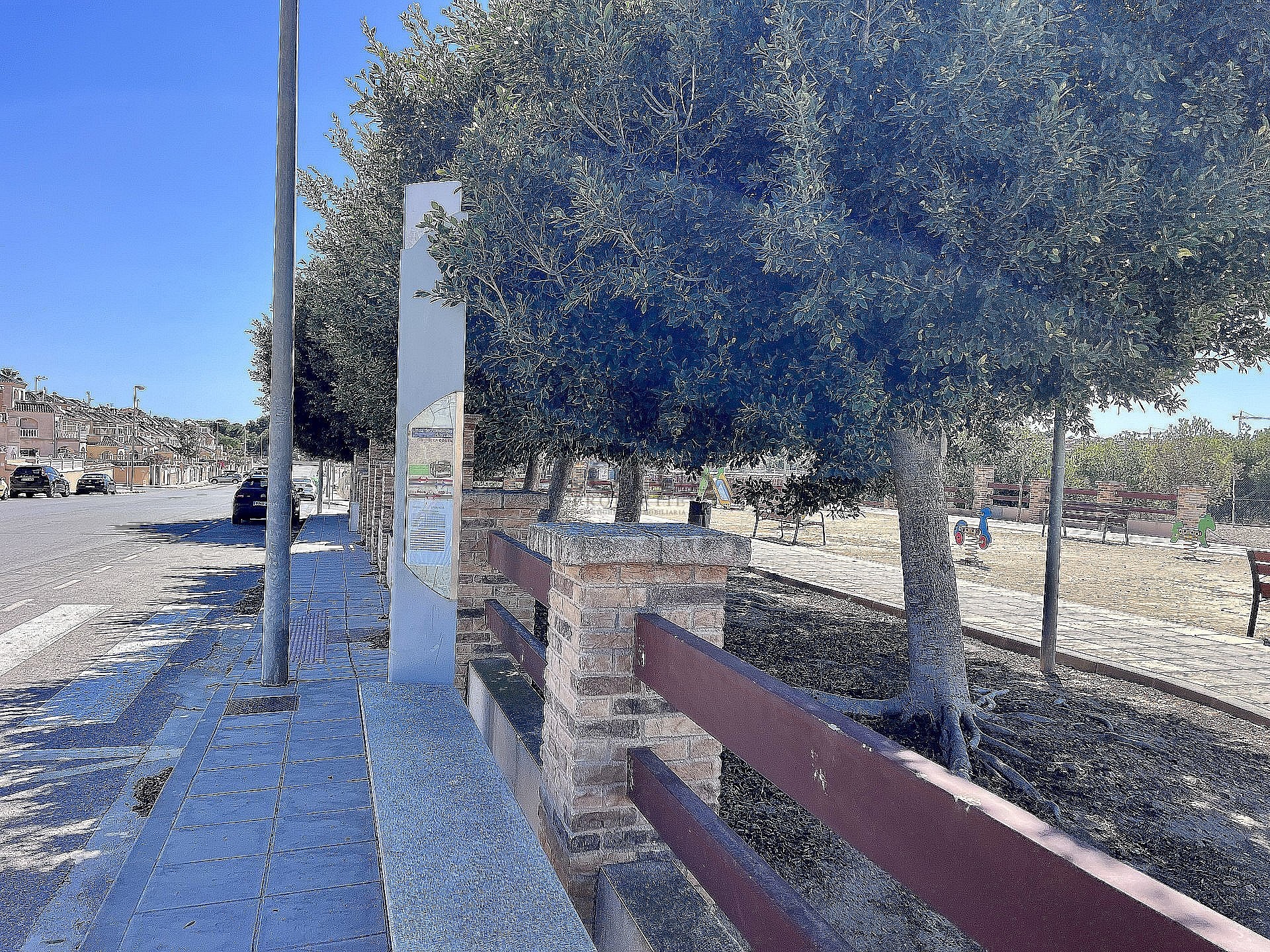 Fantastisk hörnlägenhet i Los Altos - Lotus Properties