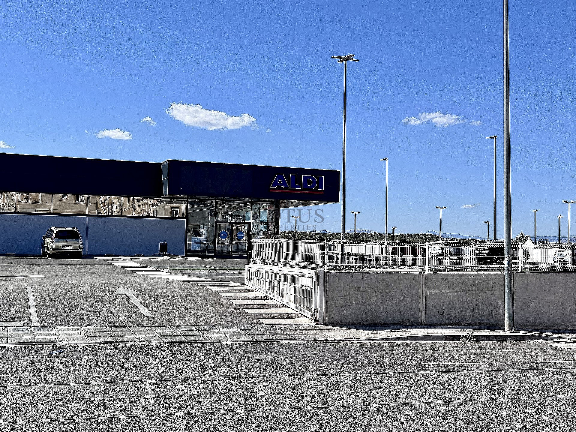 Fantastisk hörnlägenhet i Los Altos - Lotus Properties