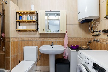 Charmig och välskött villa med 3 sovrum och uppvärmd saltvattenpool - Lotus Properties