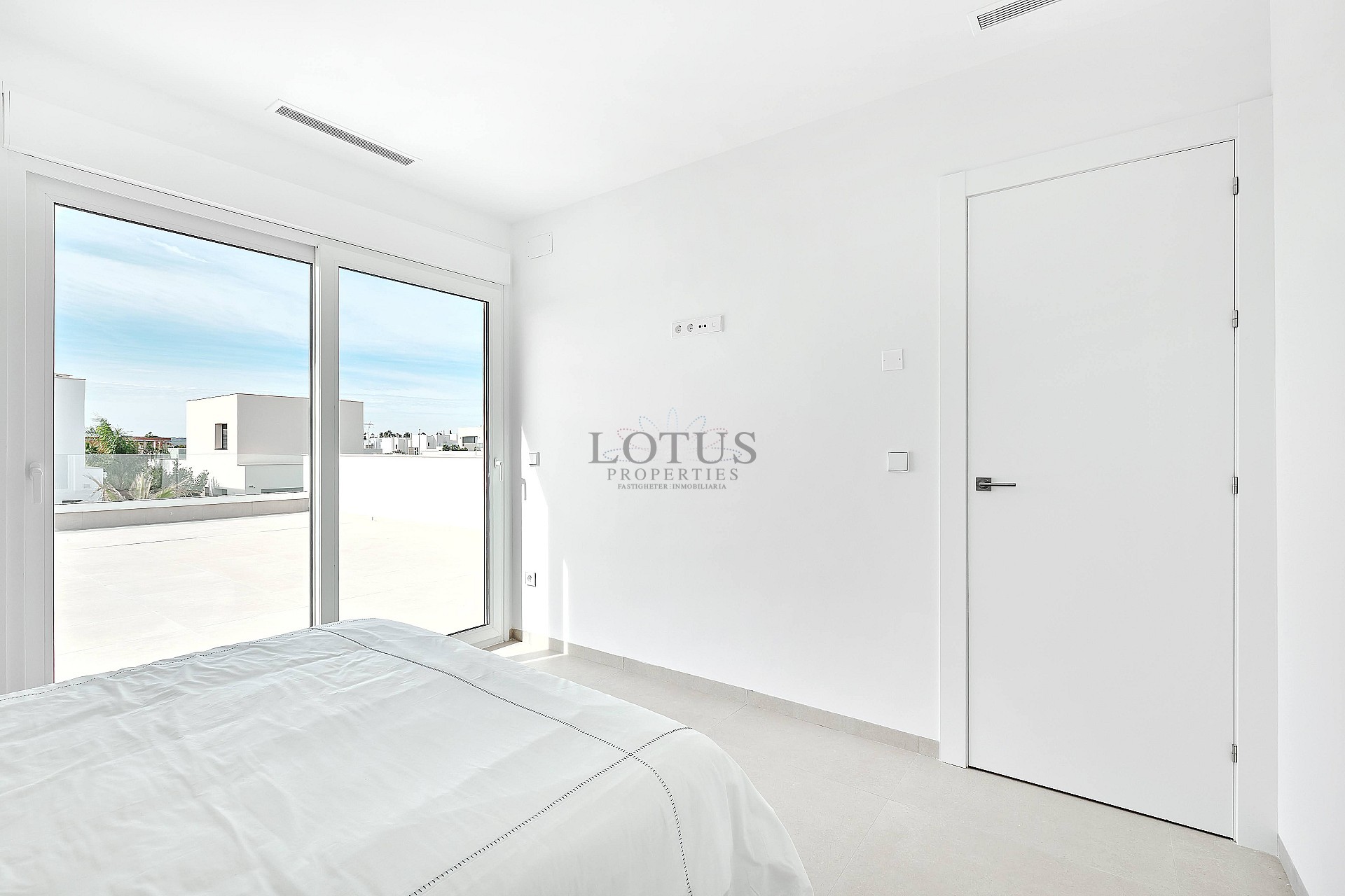 Lotus Properties presenterar – En livsstil i lyx på Costa Blanca - Lotus Properties