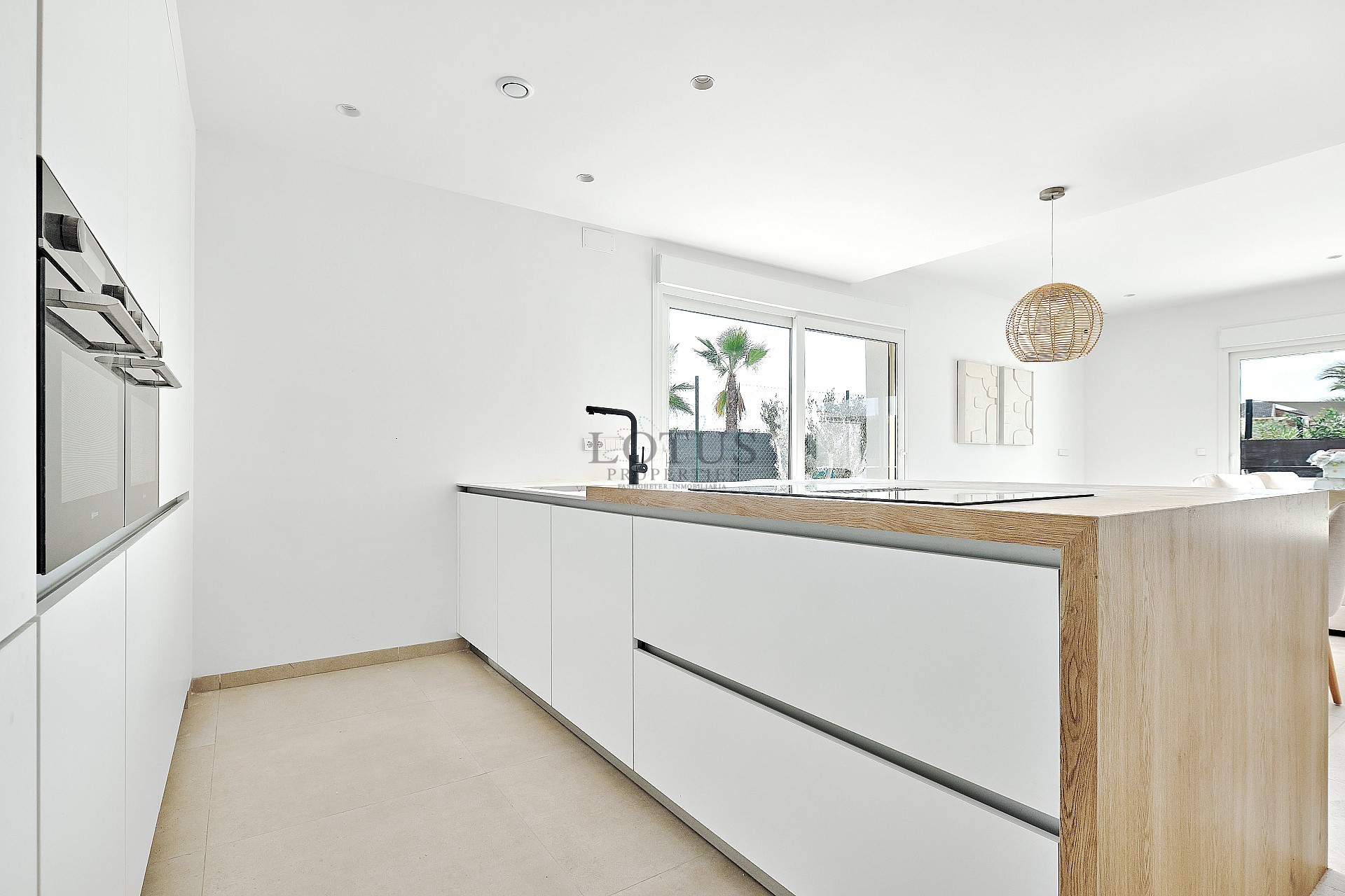 Lotus Properties presenterar – En livsstil i lyx på Costa Blanca - Lotus Properties