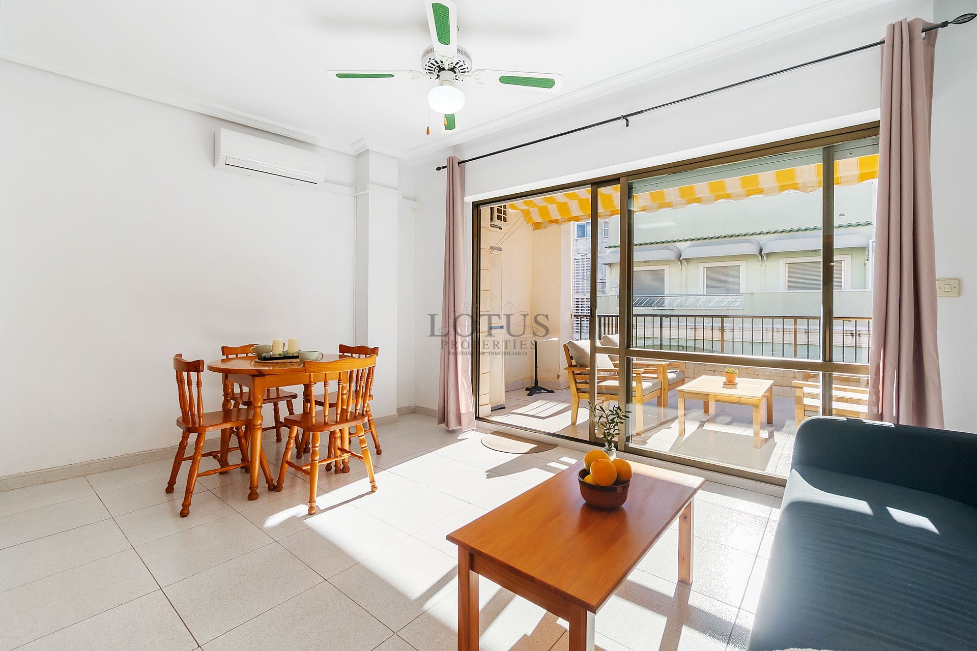 Mysig lägenhet med stor balkong i söderläge endast 160 m till Playa del Cura stranden! - Lotus Properties