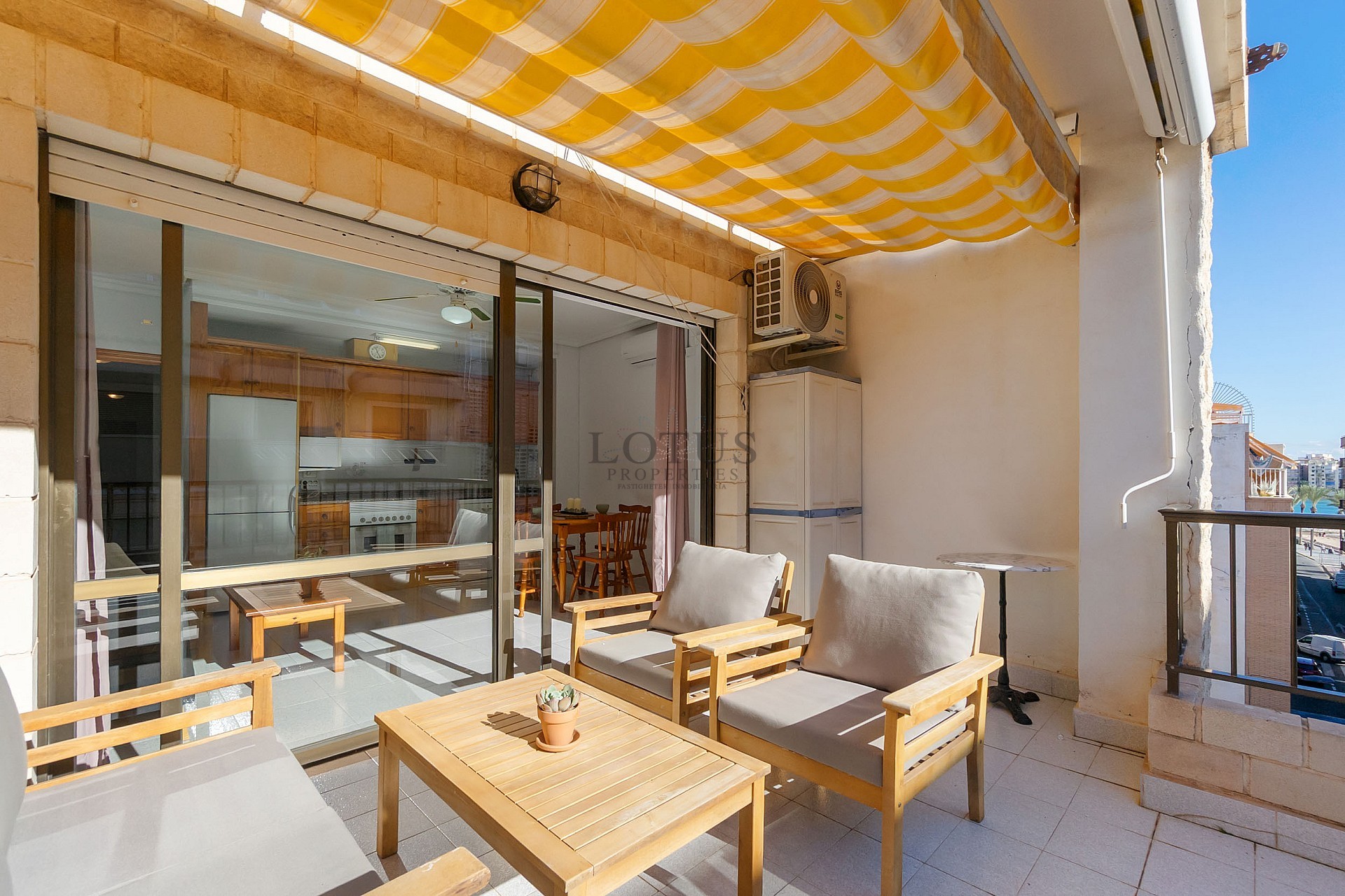 Mysig lägenhet med stor balkong i söderläge endast 160 m till Playa del Cura stranden! - Lotus Properties