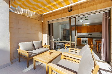 Mysig lägenhet med stor balkong i söderläge endast 160 m till Playa del Cura stranden! - Lotus Properties