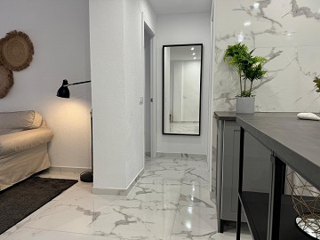 FLÄGENHET MED 4 SOVRUM 200 METER FRÅN STRANDEN - Lotus Properties