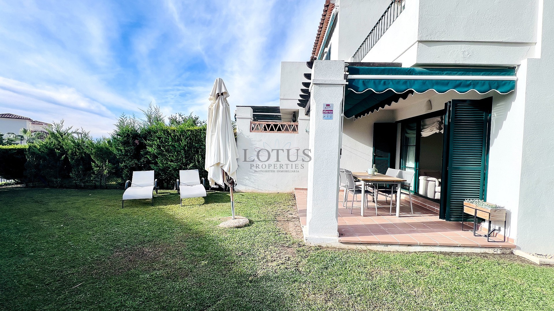 Exklusivt hörnradhus i Golf Bahía – nära Benidorm, stränder, golf och nöjesparker - Lotus Properties