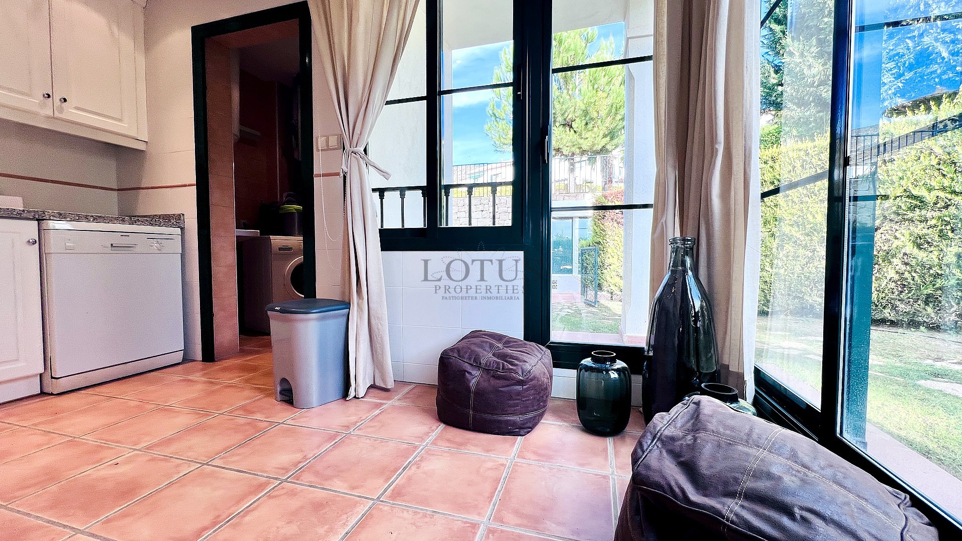 Exklusivt hörnradhus i Golf Bahía – nära Benidorm, stränder, golf och nöjesparker - Lotus Properties