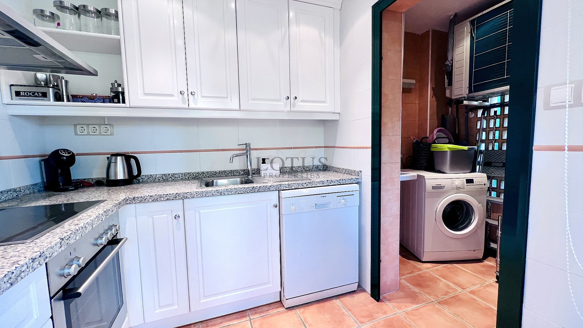 Exklusivt hörnradhus i Golf Bahía – nära Benidorm, stränder, golf och nöjesparker - Lotus Properties