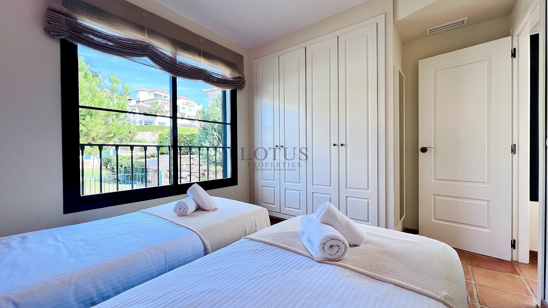 Exklusivt hörnradhus i Golf Bahía – nära Benidorm, stränder, golf och nöjesparker - Lotus Properties