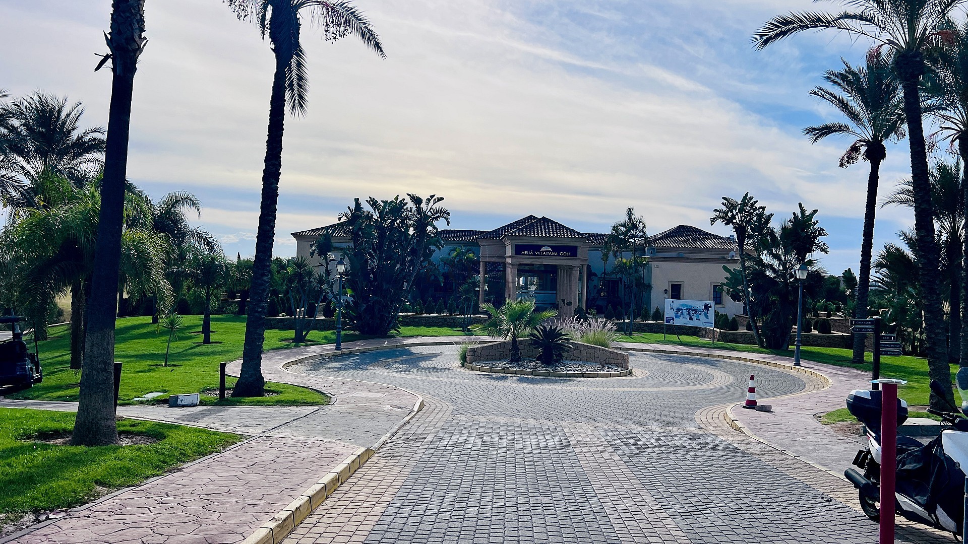 Exklusivt hörnradhus i Golf Bahía – nära Benidorm, stränder, golf och nöjesparker - Lotus Properties