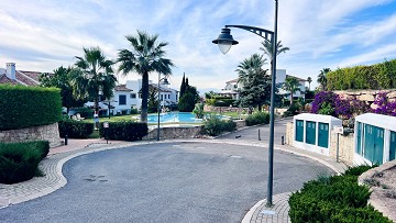 Exklusivt hörnradhus i Golf Bahía – nära Benidorm, stränder, golf och nöjesparker - Lotus Properties