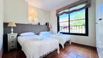 Exklusivt hörnradhus i Golf Bahía – nära Benidorm, stränder, golf och nöjesparker - Lotus Properties