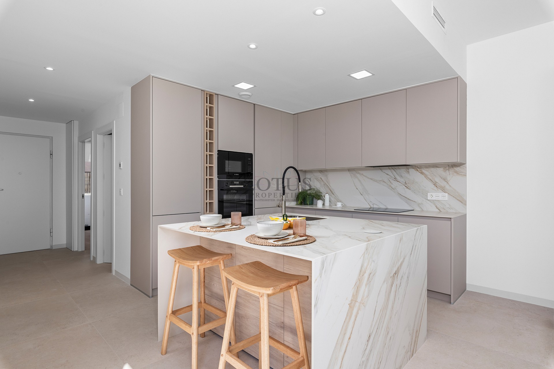 NYTT PROJEKT MED VILLOR OCH LÄGENHETER - Lotus Properties