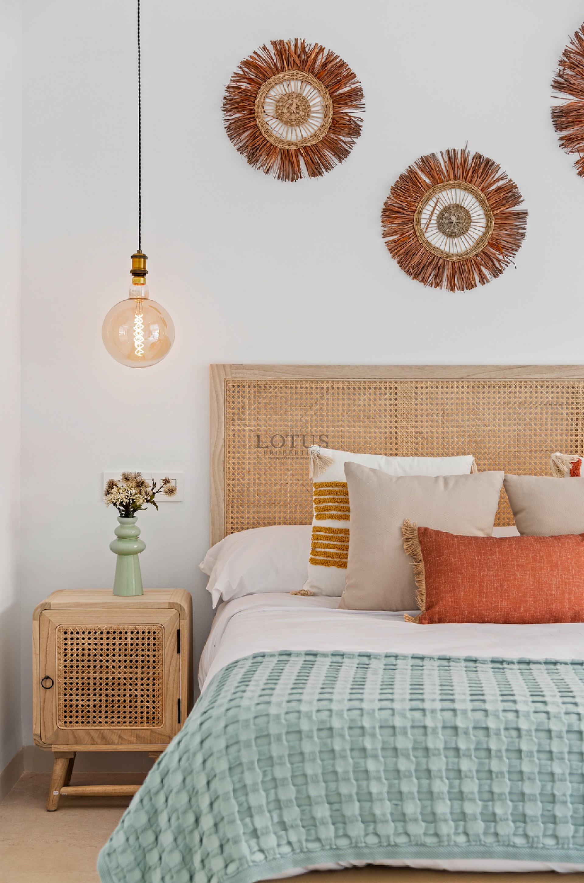 NYTT PROJEKT MED VILLOR OCH LÄGENHETER - Lotus Properties