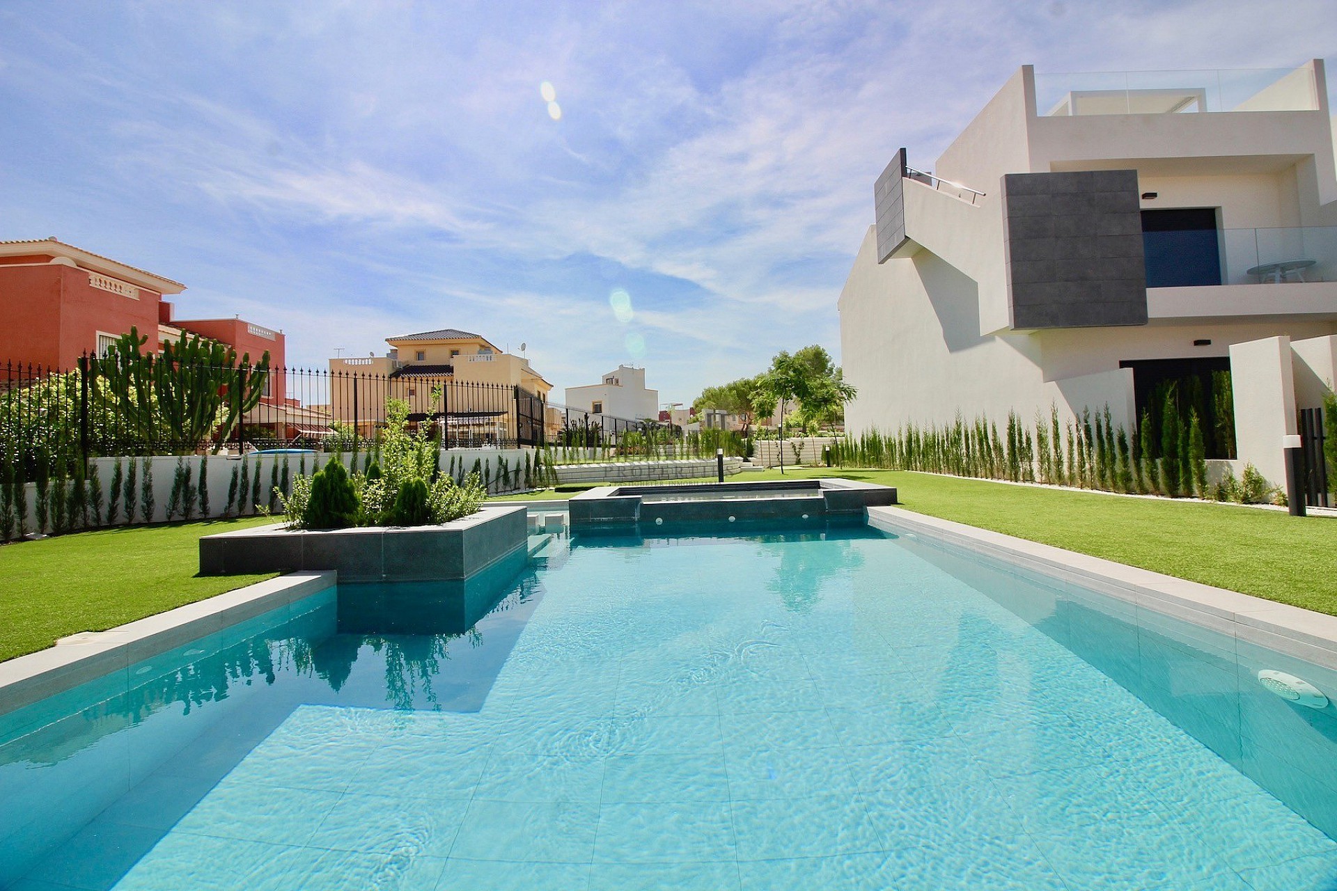 Markplanslägenheter med 3 sovrum - Los Balcones - Lotus Properties