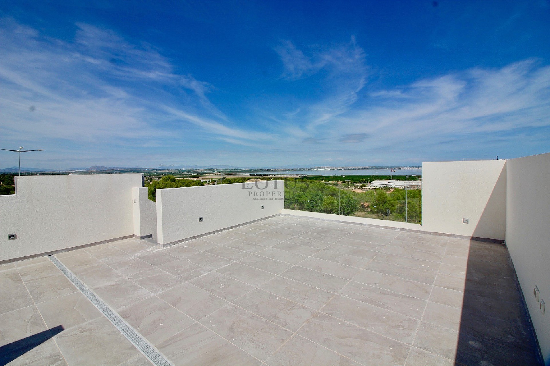 Markplanslägenheter med 3 sovrum - Los Balcones - Lotus Properties