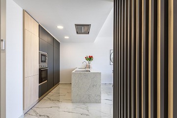 MODERN TAKVÅNING MED FANTASTISK HAVSUTSIKT OCH STOR PRIVAT TAKTERRASS. - Lotus Properties